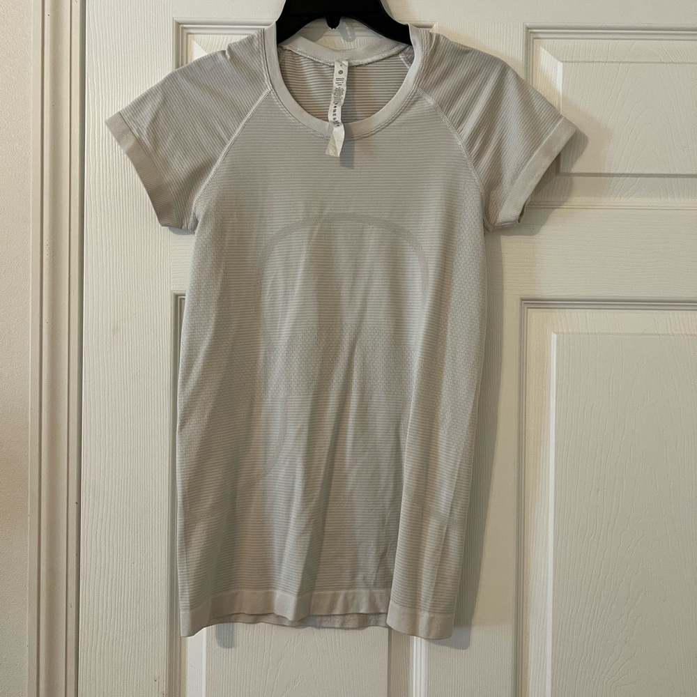 Women's Gray Top